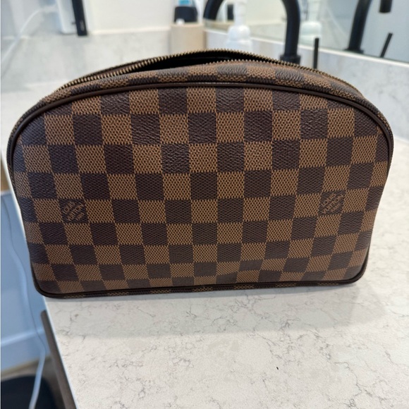 Accessories - Louis Vuitton Tolitery 25